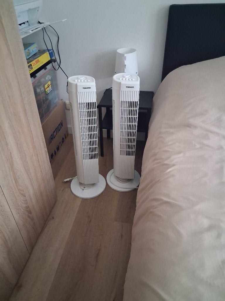 2 Tomado Torenventilatoren - Wit, Ophalen, Gebruikt