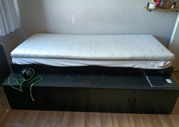 eenpersoons bed 80x200 met opbergruimte, Ophalen, Eenpersoons, Zwart, Zo goed als nieuw