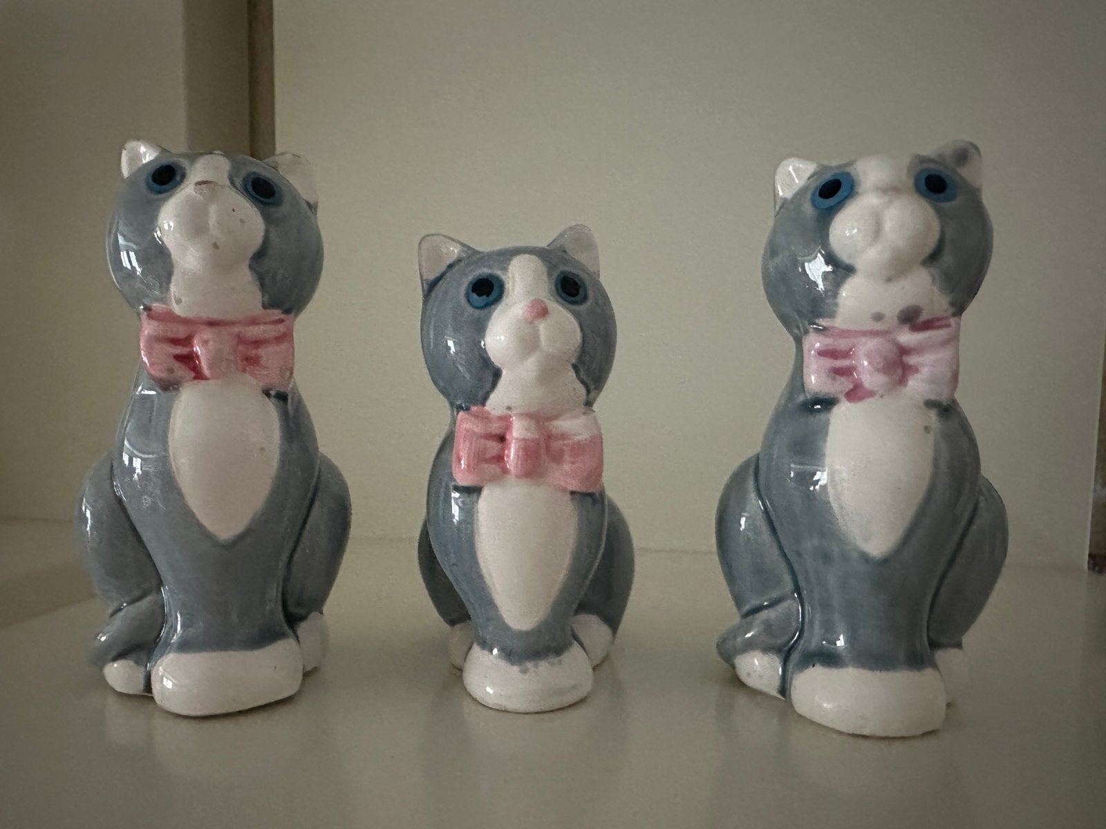 3 katten beeldjes, Ophalen of Verzenden, Zo goed als nieuw, Dier