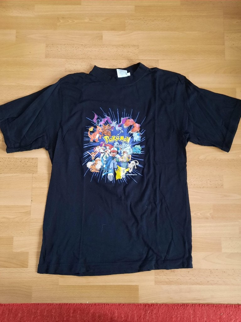 T-shirt Pokémon 152 - 164, Ophalen of Verzenden, Zo goed als nieuw, Jongen, Shirt of Longsleeve