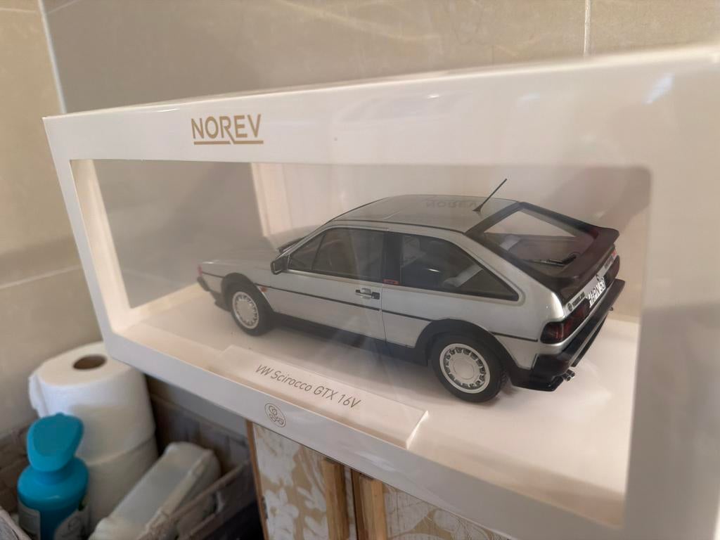 Norev 1/18 Volkswagen Scirocco GTX 16V - Nieuw in doos, Hobby en Vrije tijd, C, Norev, Ophalen of Verzenden, Zo goed als nieuw