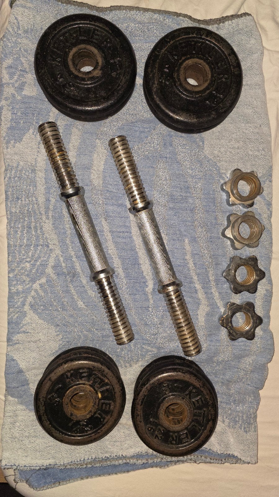 Dumbbells met gewichten 8x 1KG 4x 2KG, Sport en Fitness, Fitnessmaterialen, Ophalen, Gebruikt, Armen, Dumbbell
