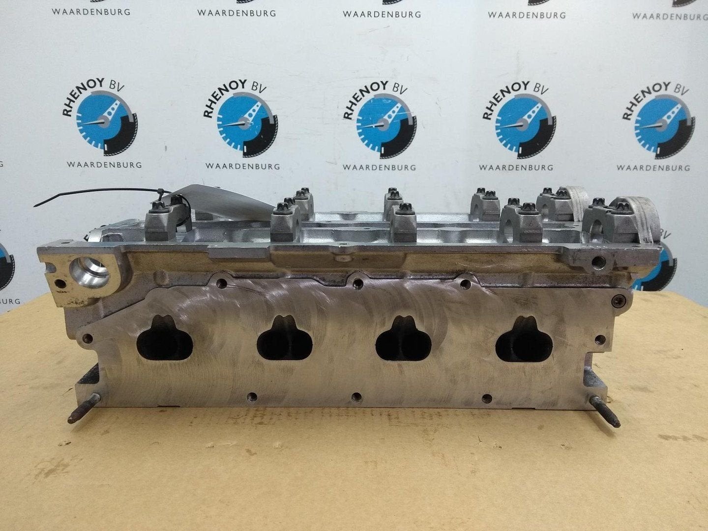 FORD ESCORT CILINDERKOP 2000, Auto-onderdelen, Motor en Toebehoren, Ophalen of Verzenden, Nieuw, Stiba lid
