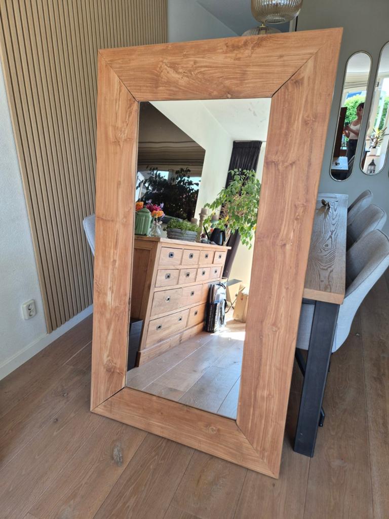 Grote spiegel met massief teak houten lijst 160x90, Huis en Inrichting, Woonaccessoires | Spiegels, Ophalen, Gebruikt, 75 tot 100 cm