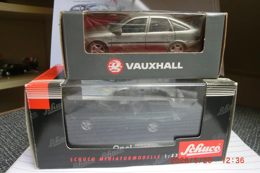 2x Opel /Vauxhall Vectra 1:43, Hobby en Vrije tijd, Modelauto's | 1:43, Ophalen of Verzenden, Zo goed als nieuw, Auto, Overige merken