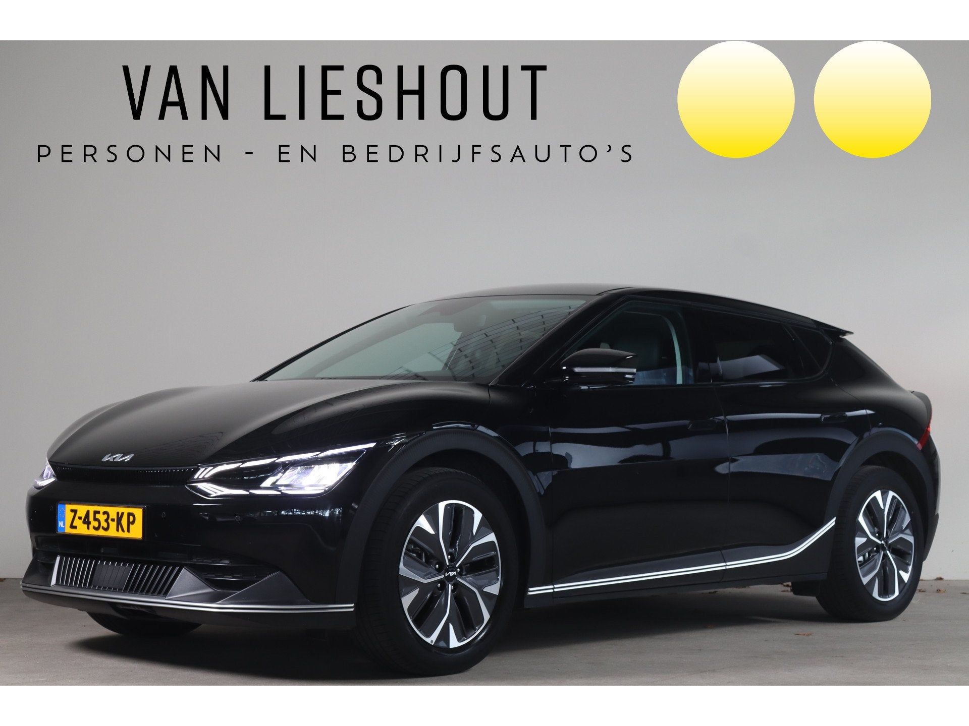Kia Ev6 Light Edition 58 kWh - NL Auto! Stoel+stuurverw I Ad, Auto's, Gebruikt, 750 kg, Leder en Stof, Zwart