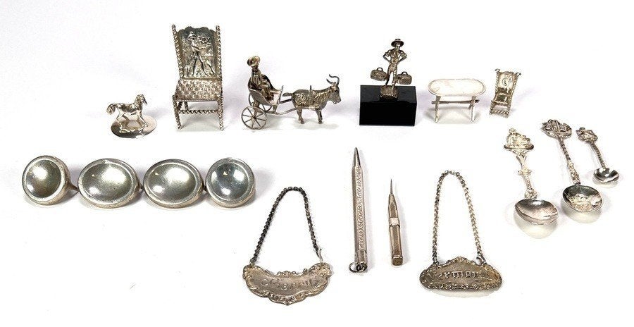 1063. Convoluut zilver - o.a.miniaturen, lepeltjes, 20e eeuw, Ophalen of Verzenden, Zilver