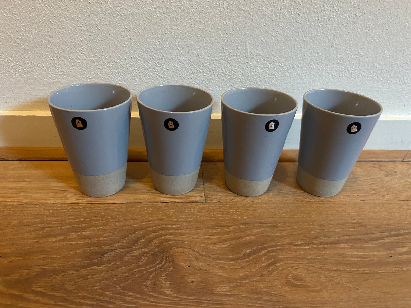 Set van 4 House Doctor bekers - grijs/beige NIEUW, Huis en Inrichting, Overige merken, Keramiek, Nieuw, Ophalen of Verzenden
