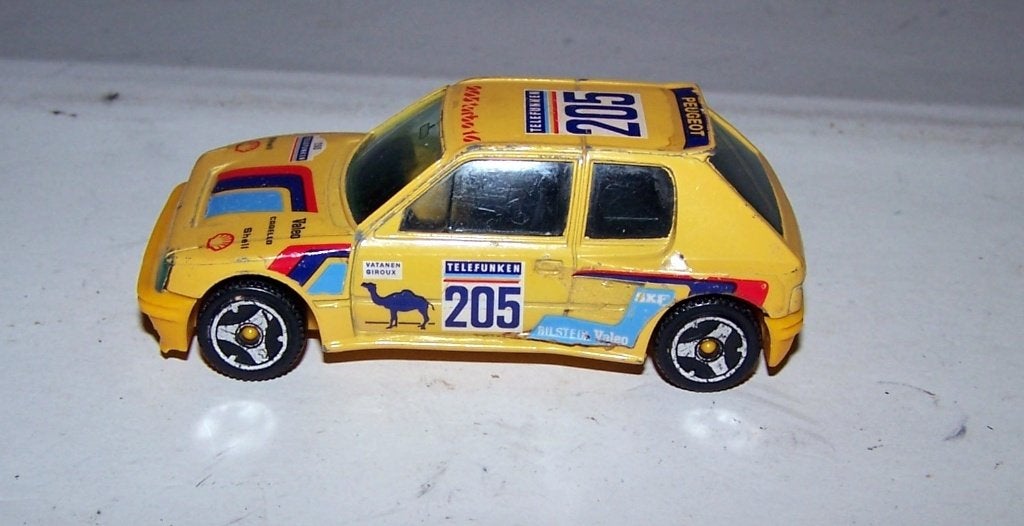Bburago Peugeot 205 Safari. Izgs., Ophalen of Verzenden, Zo goed als nieuw, Auto, Overige merken