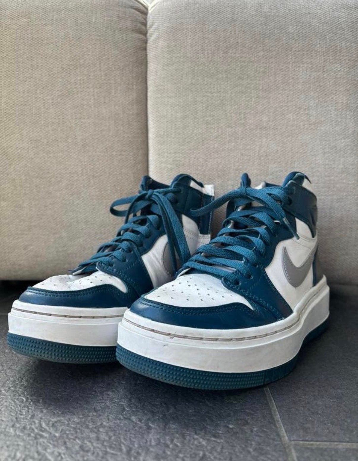 Nike Air Jordan 1 Elevate High - Blauw/Wit maat 37,5, Ophalen of Verzenden, Gedragen, Blauw, Sneakers of Gympen