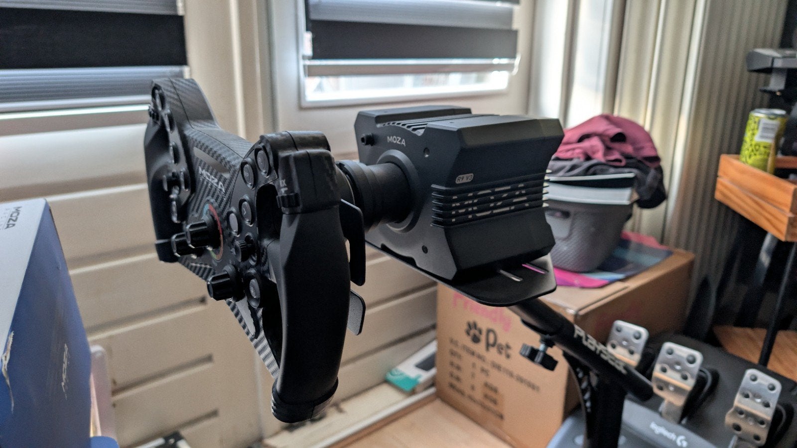 Moza R9 met Moza KS wheel - compleet pakket, Spelcomputers en Games, Verzenden, Overige merken, Zo goed als nieuw