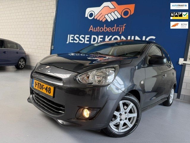 Mitsubishi Space Star 1.0 Inform / bj.2014 / kleur: grijs /, Voorwielaandrijving, Euro 5, Stof, Gebruikt