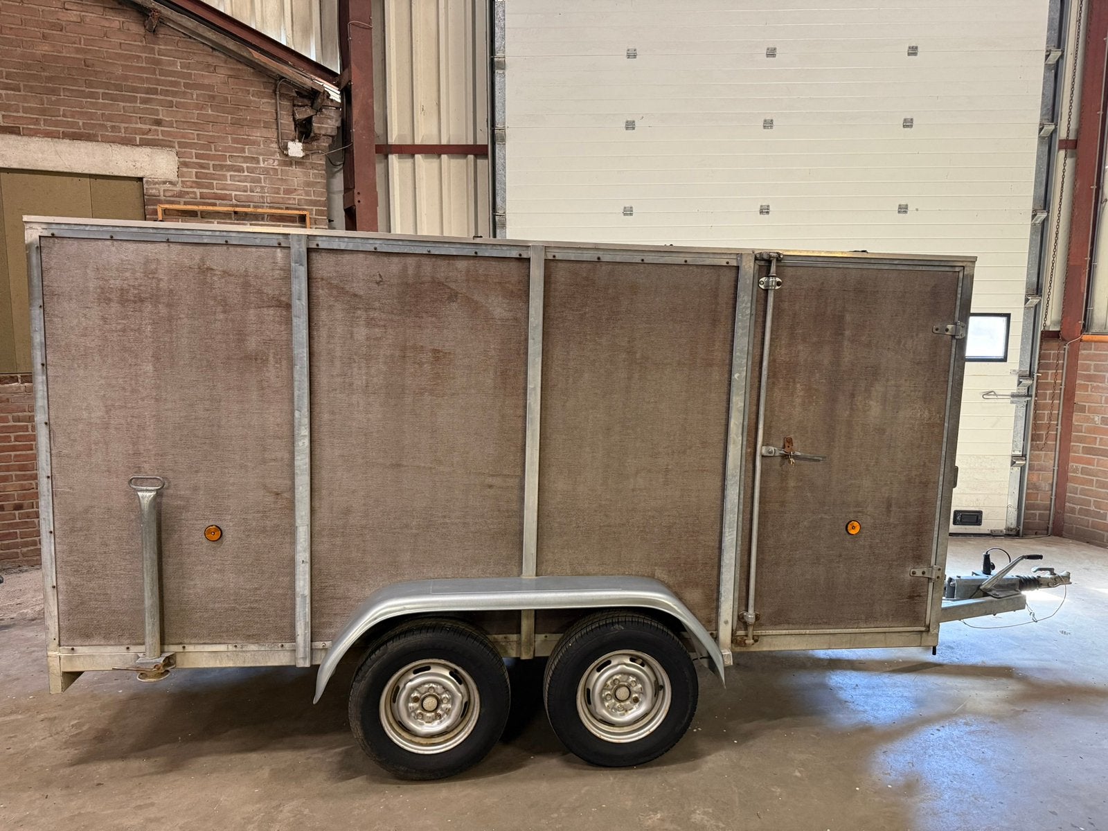 Wienen Dichte Aanhanger 2000 kg gesloten Aanhangwagen, Ophalen