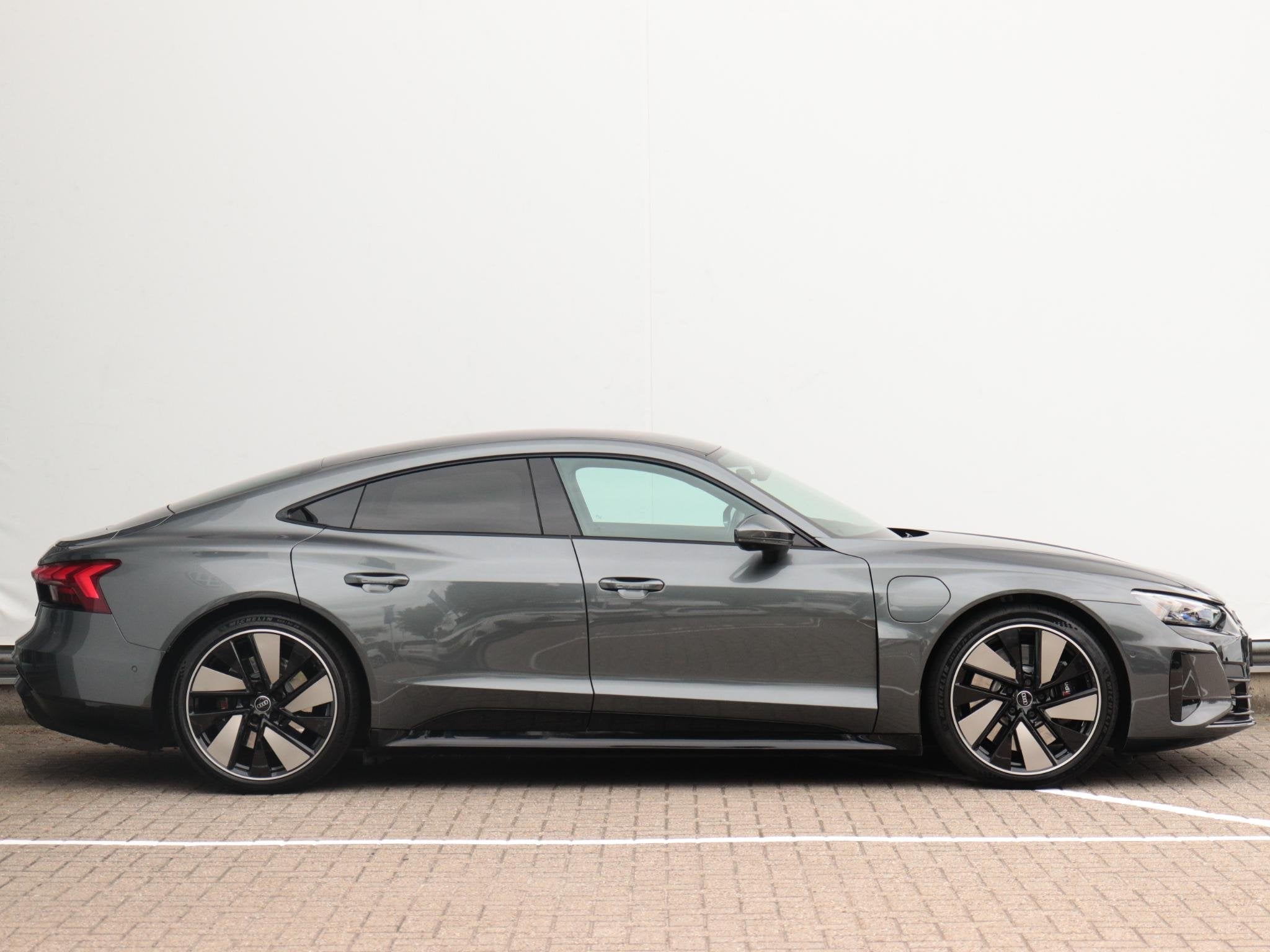 Audi e-tron GT GT 93 kWh | Achterasbesturing | Laser LED | P, Auto's, Audi, Automaat, Zwart, Leder en Stof, 93 kWh