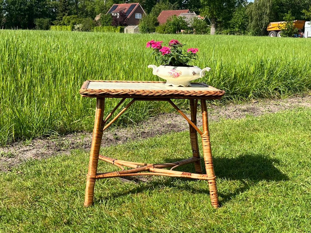 Vintage rotan plantentafeltje jaren '60, Ophalen