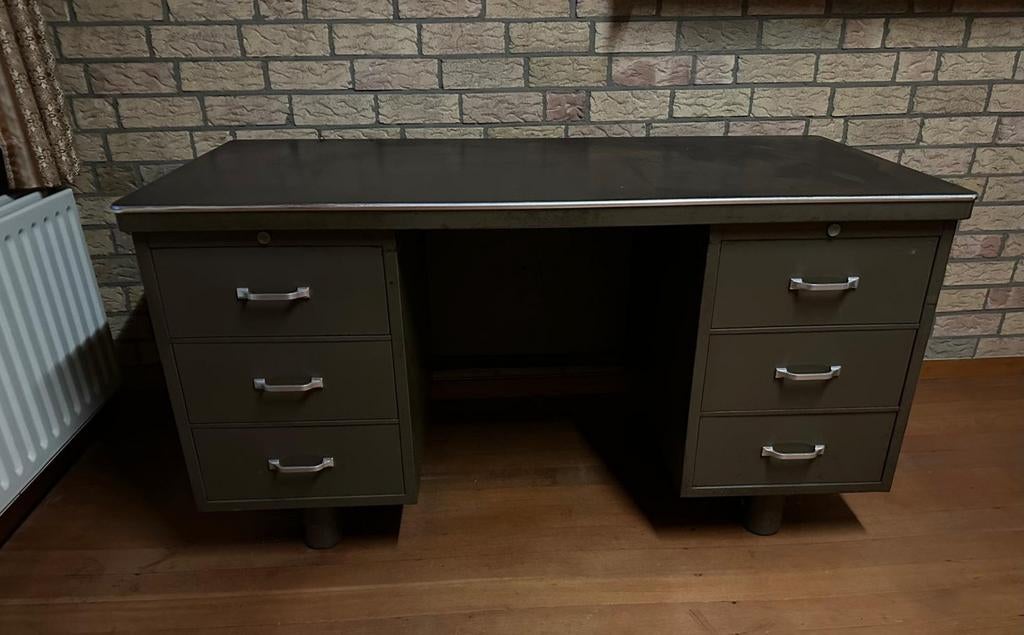 Vintage metalen bureau met lades van het merk gispen, Huis en Inrichting, Ophalen, Gebruikt