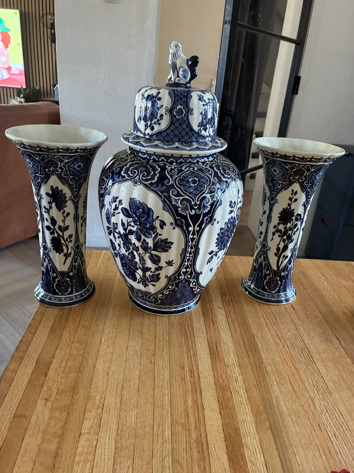 Delfts blauw set: gemberpot en twee vazen, Ophalen of Verzenden