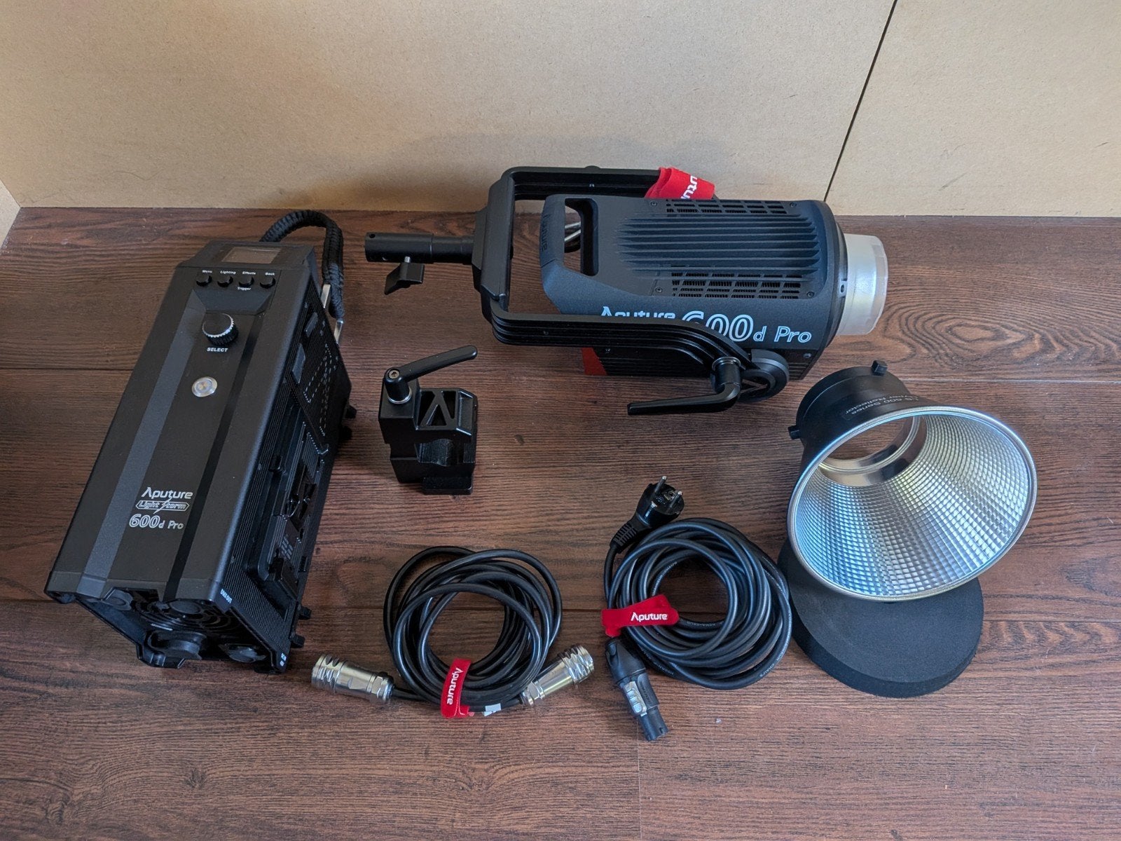 Aputure Light Storm 600d Pro LED Videolamp, Aputure, Belichting, Ophalen, Zo goed als nieuw