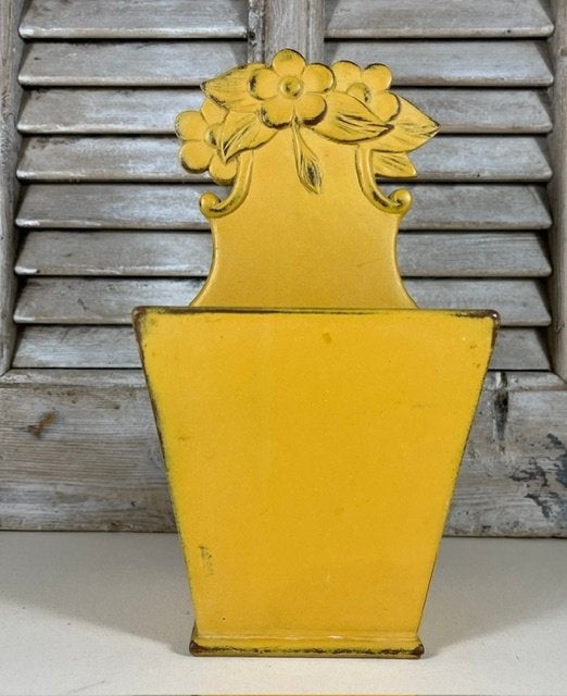 Houten bakje maïsgeel / okergeel met bloemen, Ophalen of Verzenden