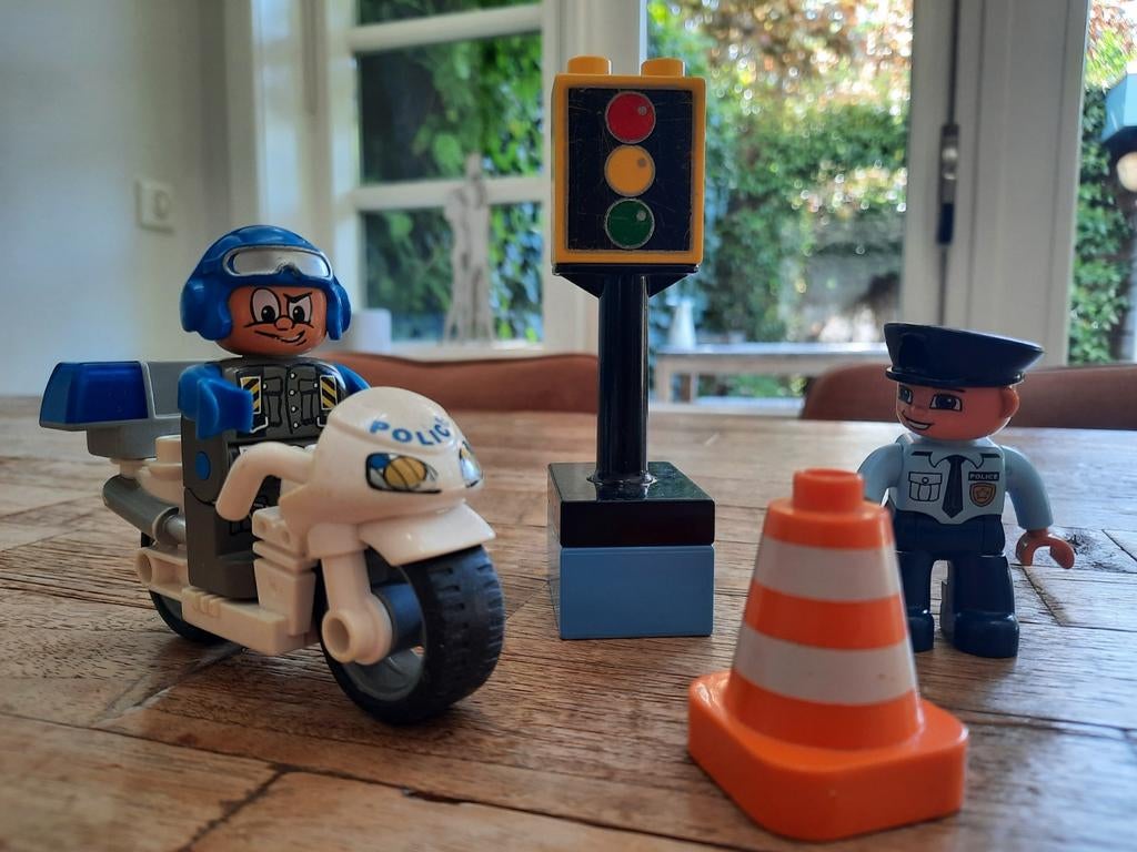LEGO Duplo Politie Motor 5679 met Agent, Ophalen of Verzenden, Gebruikt