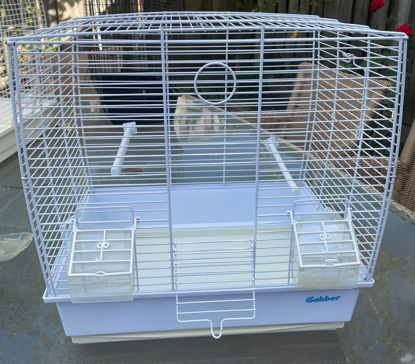 Mooi drie vogelkooi met toebehoren te koop, Dieren en Toebehoren, Ophalen, Gebruikt, Metaal, Vogelkooi