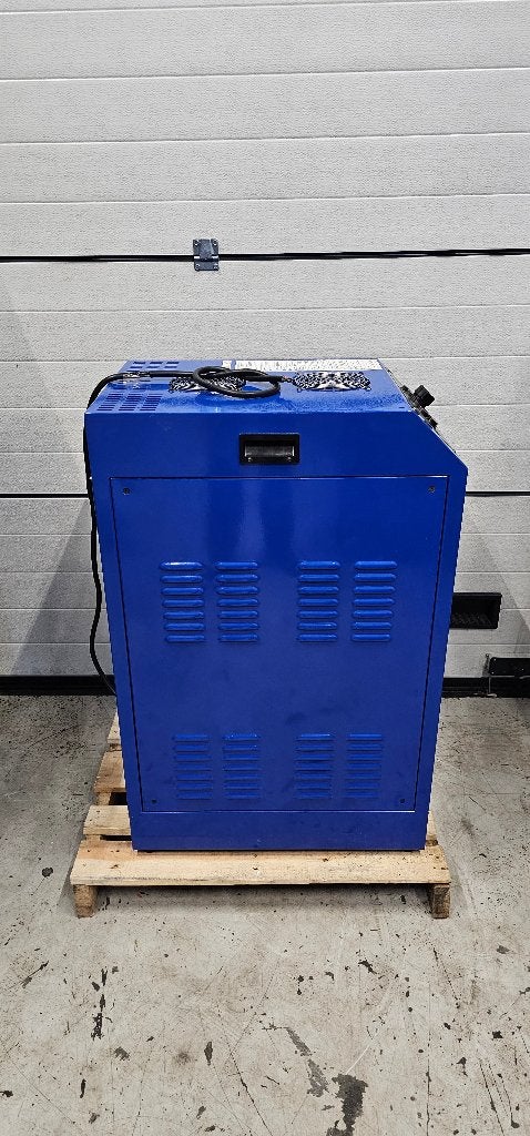 HBM 6 PK industriële compressor 720 l/min - 230 Volt., Zo goed als nieuw, Olievrij, 6 tot 10 bar, 100 liter of meer