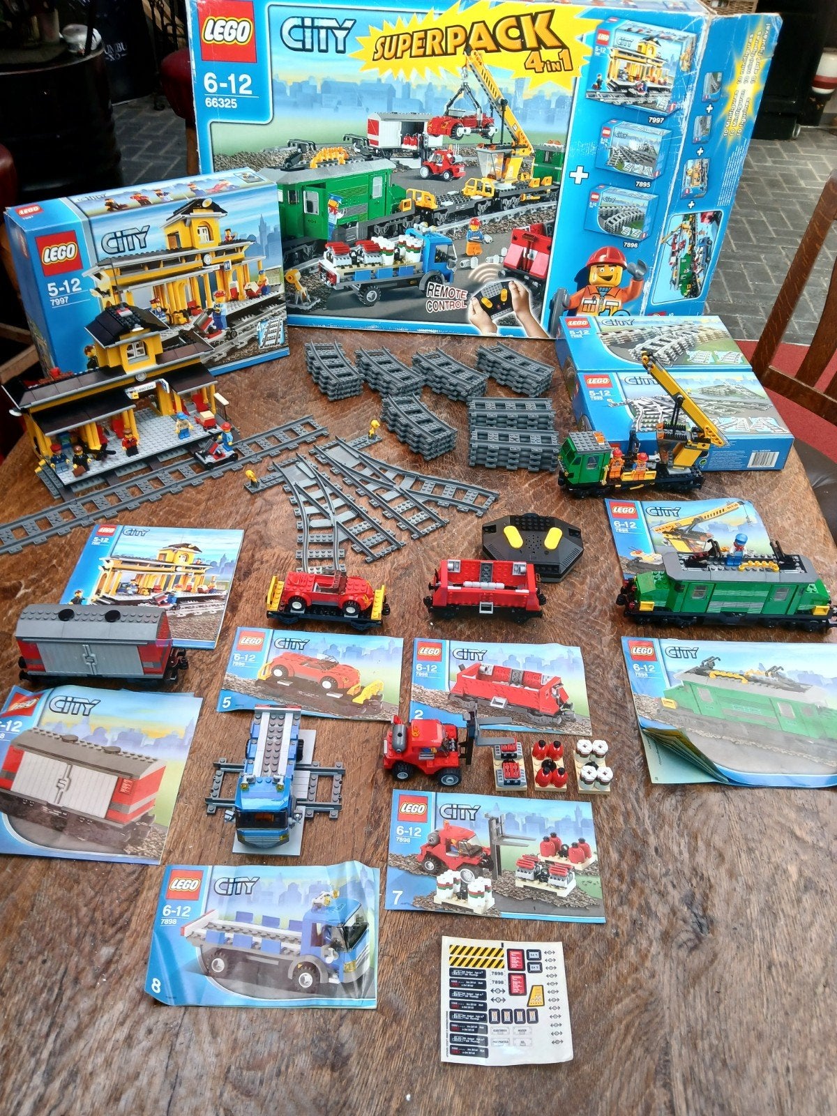 LEGO City Superpack 4-in-1 met Treinen en Station, Ophalen, Zo goed als nieuw