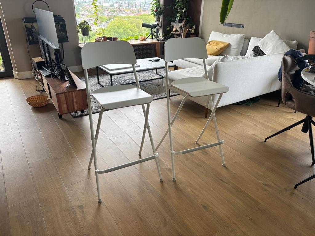 Inklapbare barkrukken, Huis en Inrichting, Barkrukken, 2 krukken, Ophalen of Verzenden, Zo goed als nieuw, 60 tot 90 cm