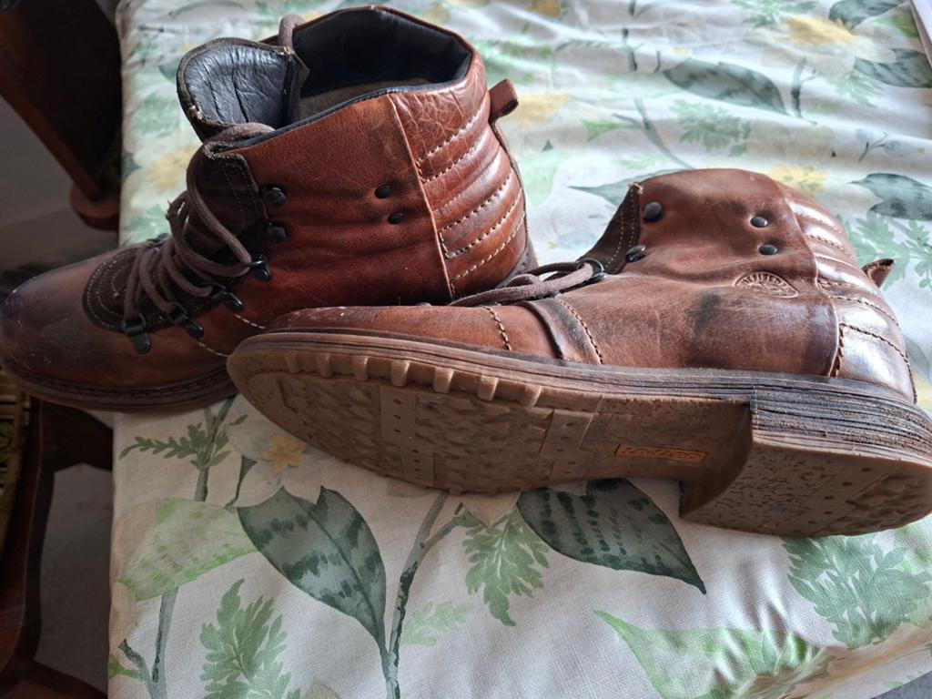 Stoere bruine leren boots, maat 43, Kleding | Heren, Schoenen, Ophalen of Verzenden