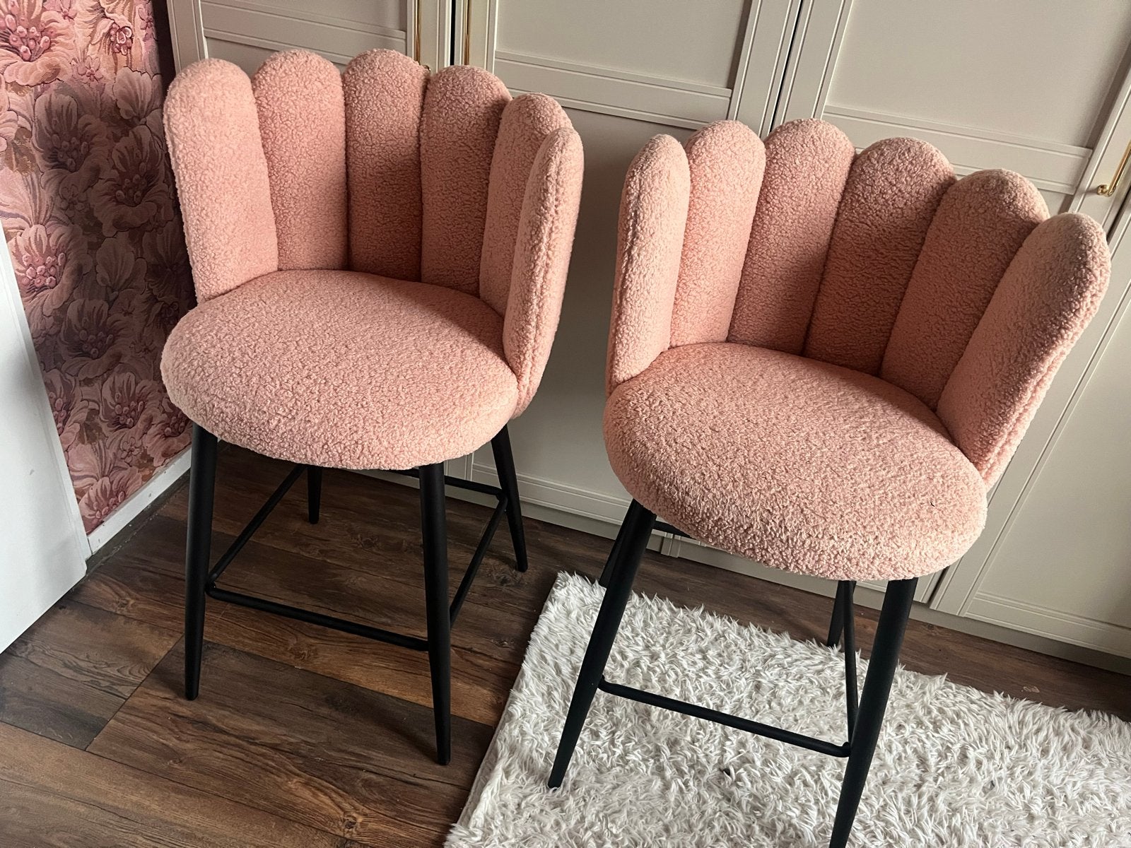 Set van 2 roze bouclé barstoelen - Nieuwstaat, Ophalen, Twee, Overige kleuren, Zo goed als nieuw