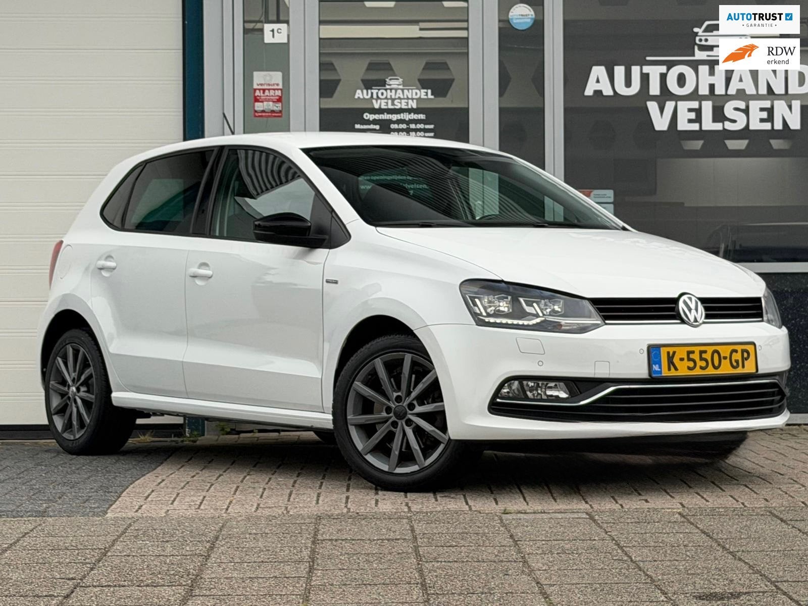 Volkswagen Polo 1.2 TSI Comfortline Pdc, Auto's, Euro 6, 4 cilinders, Wit, Bedrijf