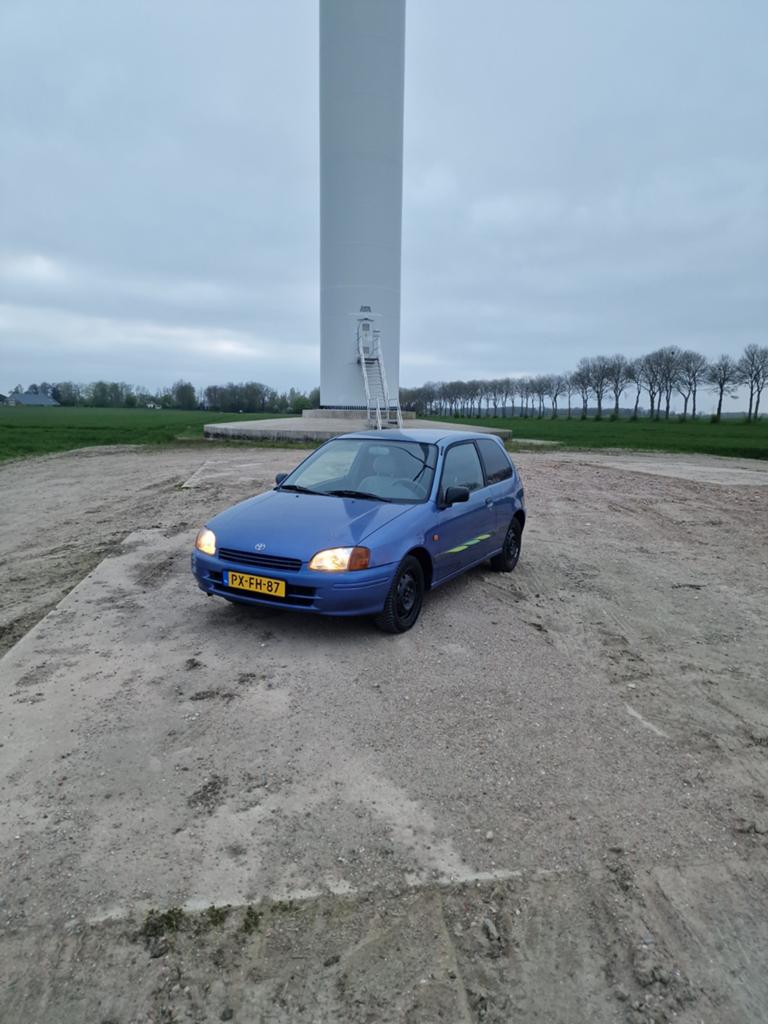 Toyota Starlet 1.3 16V stuurbekrachtiging, Voorwielaandrijving, Stof, 4 cilinders, Starlet