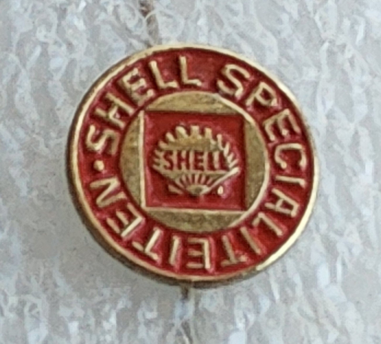Vintage Shell Specialiteiten Speldje, Verzamelen, Ophalen of Verzenden, Gebruikt, Overige onderwerpen, Speldje of Pin