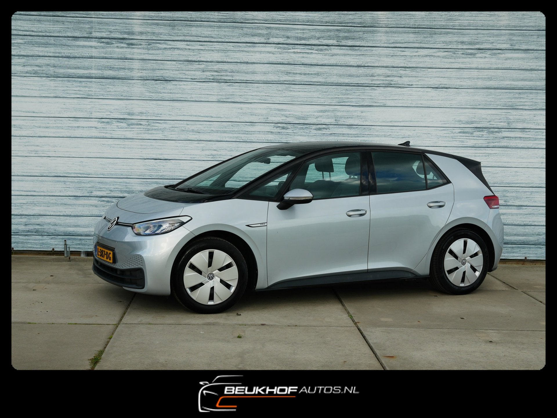 Volkswagen ID.3 Life 58 kWh Trekhaak Adapt Cruise Soh 92.7%, Automaat, 966 min, Gebruikt, Zwart