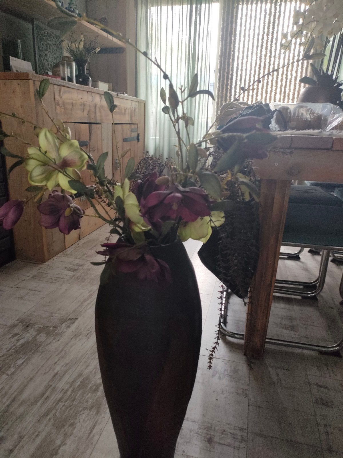 Kunst boeket met vaas, Ophalen