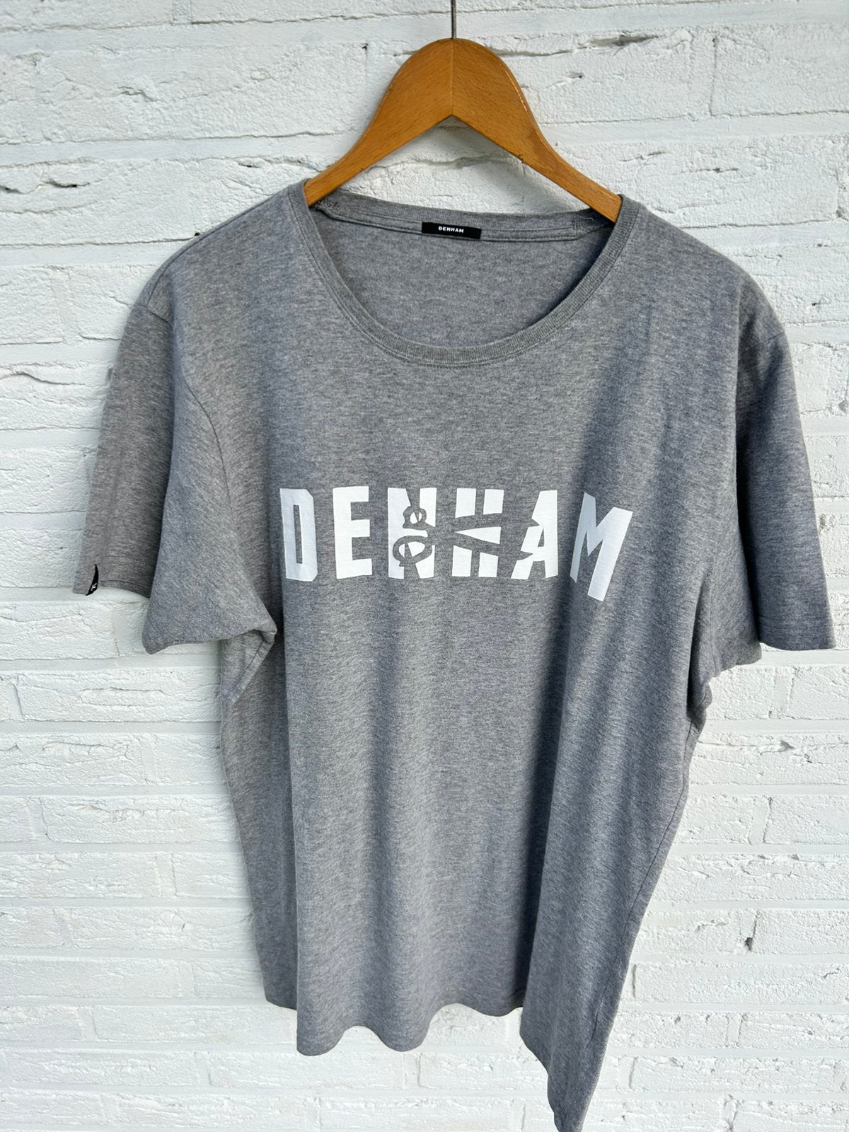 Mooi grijs DenHam tshirt, Ophalen of Verzenden, Zo goed als nieuw, Maat 52/54 (L), Grijs