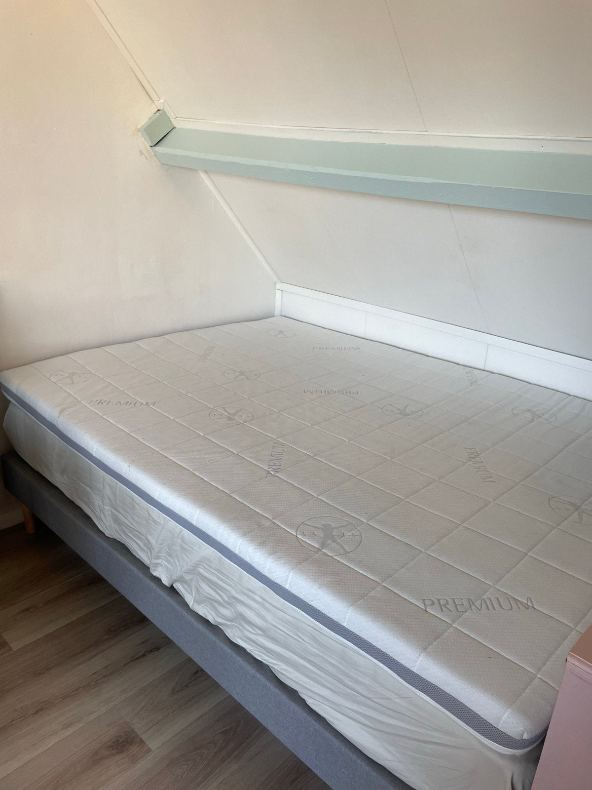 Topmatras Elin comfortschuim 140x200x10 cm, Ophalen, Gebruikt, Tweepersoons, 140 cm