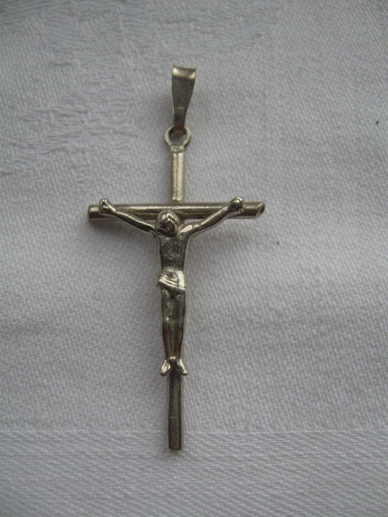Oud zilveren kruisje 800 met Jezus Christus, Sieraden, Tassen en Uiterlijk, Kettinghangers, Gebruikt, Ophalen of Verzenden, Kruis of Symbool