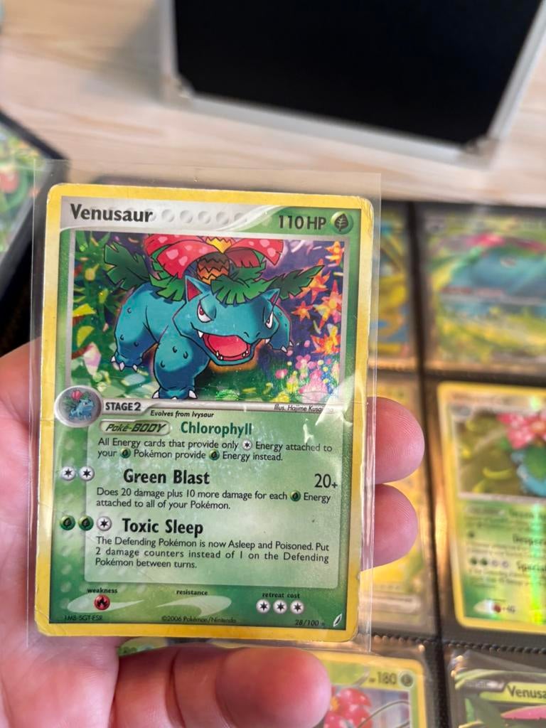 Venusaur holo, Ophalen of Verzenden, Zo goed als nieuw, Meerdere kaarten, Foil