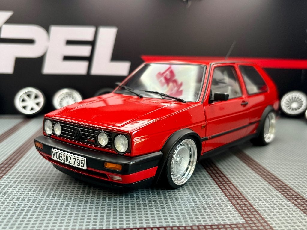 1:18  Volkswagen golf II GTI G60, Ophalen of Verzenden, Zo goed als nieuw, Auto, Overige merken