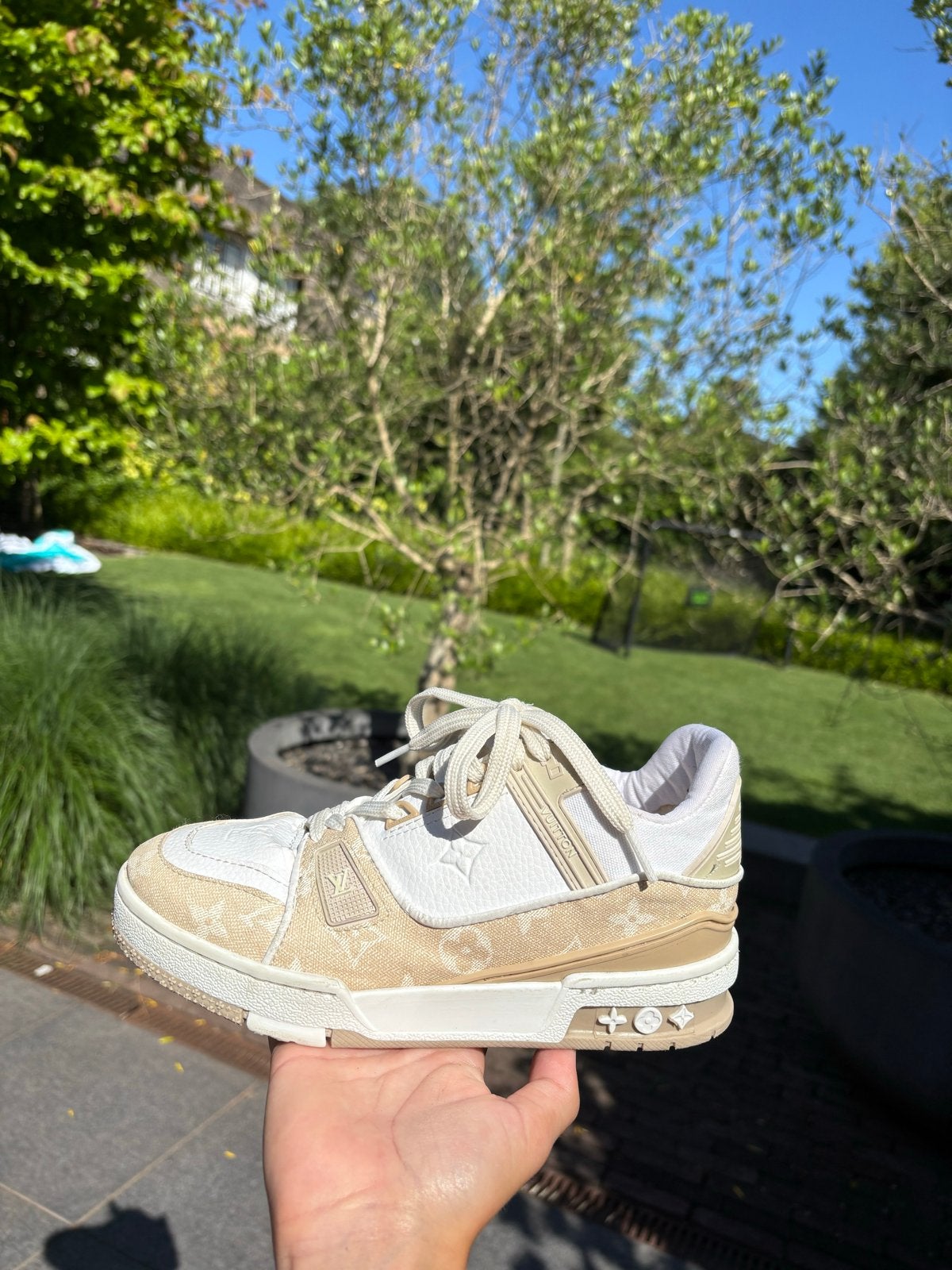 Namaak Louis Vuitton LV Trainer Sneakers Beige/Wit, Ophalen of Verzenden, Zo goed als nieuw, Beige, Sneakers of Gympen
