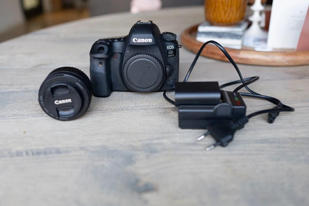 Canon EOS 6D Mark II + 50mm lens Complete set full frame, Audio, Tv en Foto, Fotocamera's Digitaal, Ophalen of Verzenden, Gebruikt