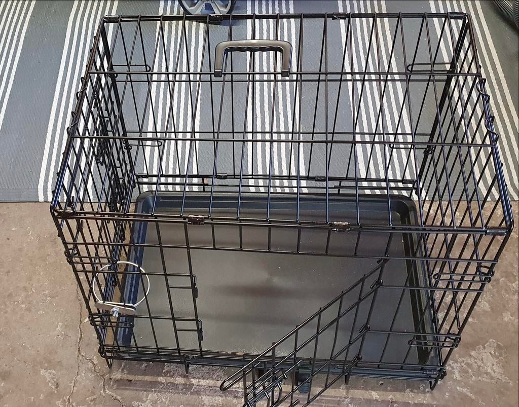 Hondenbench met kunststof bodem., Dieren en Toebehoren, Hondenhokken, Ophalen, Hondenkennel, Minder dan 65 cm, Minder dan 75 cm