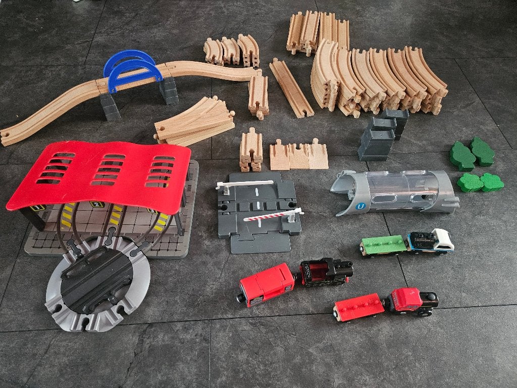 Houten treinbaan met meerdere uitbreidingen, Ophalen, Gebruikt, Overige typen