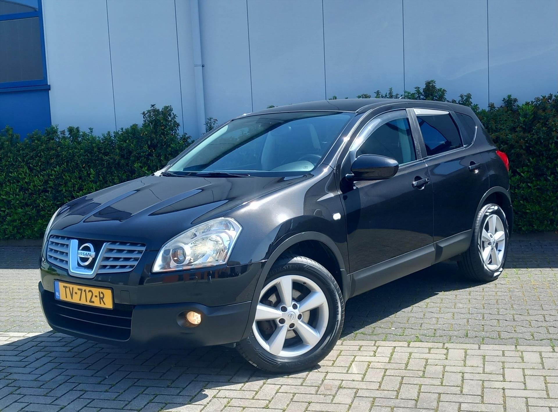 Nissan Qashqai 1.6 Visa Navigatie/Camera/Trekhaak, Auto's, 1272 kg, Gebruikt, Zwart, 4 cilinders