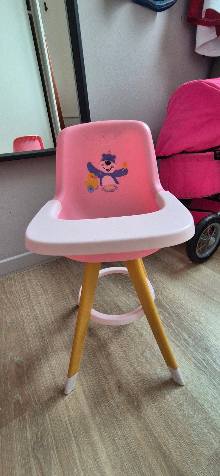 Baby born kinderstoel met vrolijke beer opdruk, Ophalen, Zo goed als nieuw