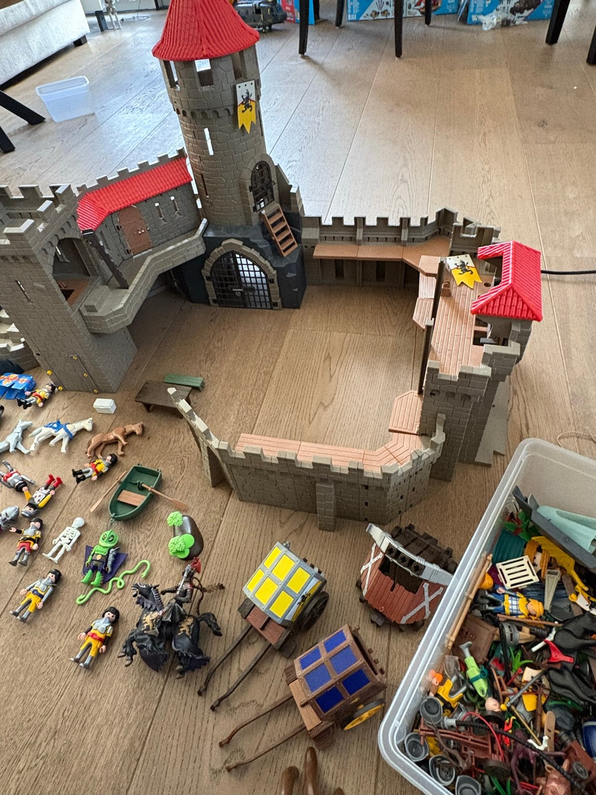 Groot Playmobil Kasteel met ridders en accessoires, Gebruikt, Complete set, Ophalen of Verzenden, Kasteel/Fort
