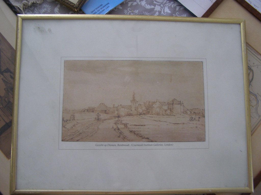 prent van tekening Rembrandt, Gezicht op Diemen, ingelijst, Gebruikt, Ophalen of Verzenden, Gebouw, Voor 1940