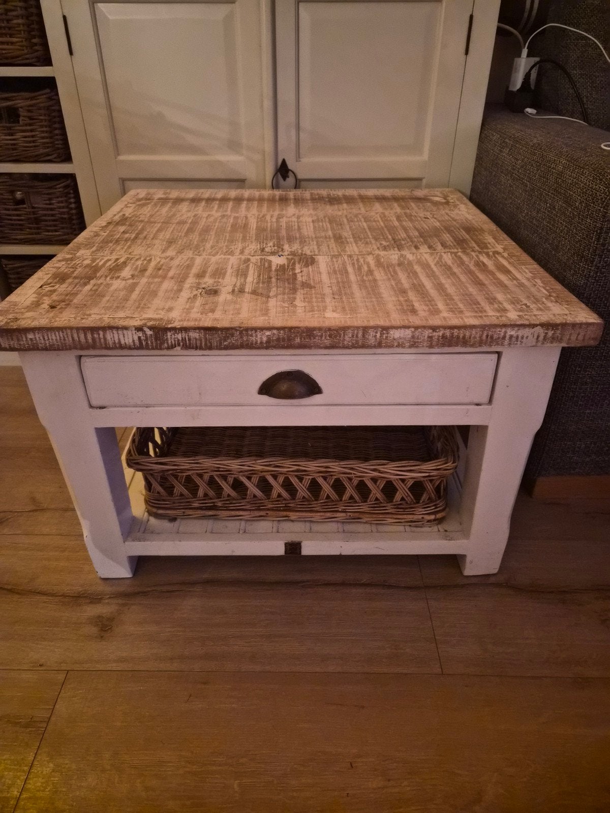 Salontafel Riviera Maison met lade en rieten mand - Landelij, Ophalen, Minder dan 45 cm, Gebruikt, Landelijke stijl