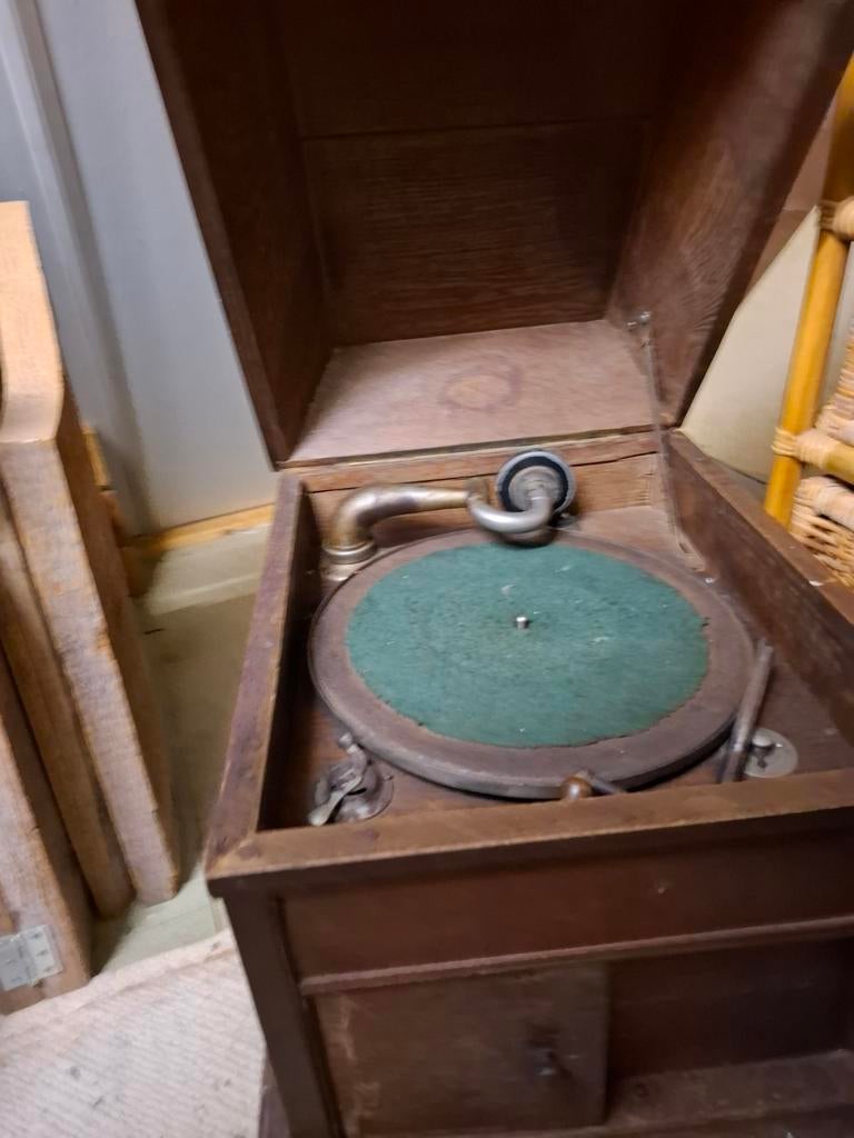 Oude grammofoonspeler met 78 toeren platen, Ophalen of Verzenden